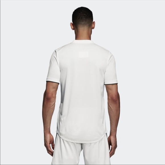 Adidas REAL MADRID HOME AUTHENTIC JERSEY CG0561 - Picture 6 of 8